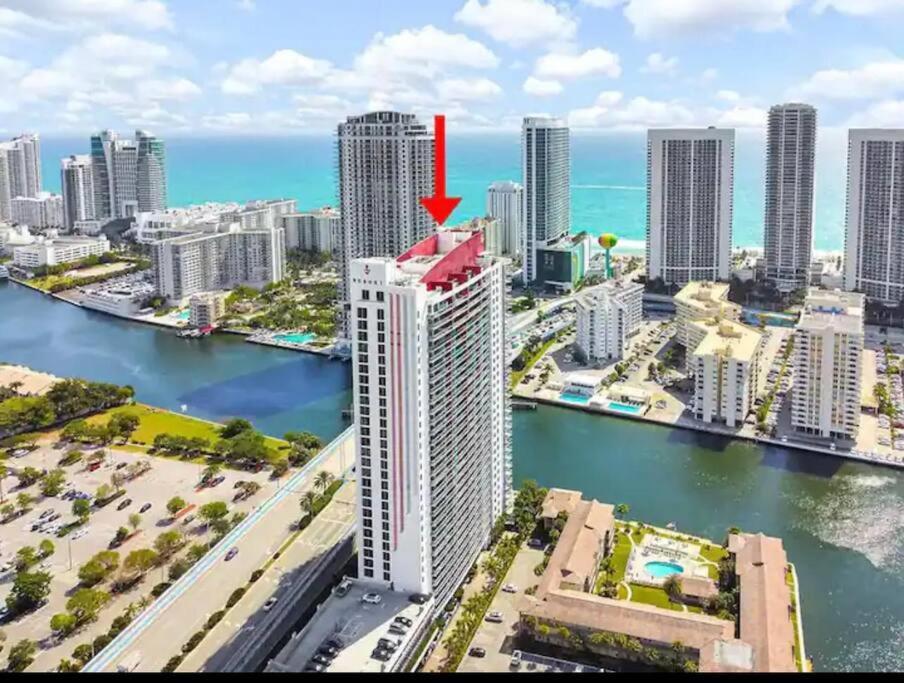 Ocean Views - Pool & Gym - Pet Friendly - Close To Beach Hallandale Beach Exteriér fotografie
