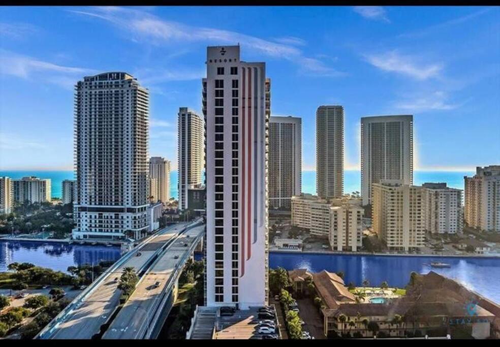 Ocean Views - Pool & Gym - Pet Friendly - Close To Beach Hallandale Beach Exteriér fotografie