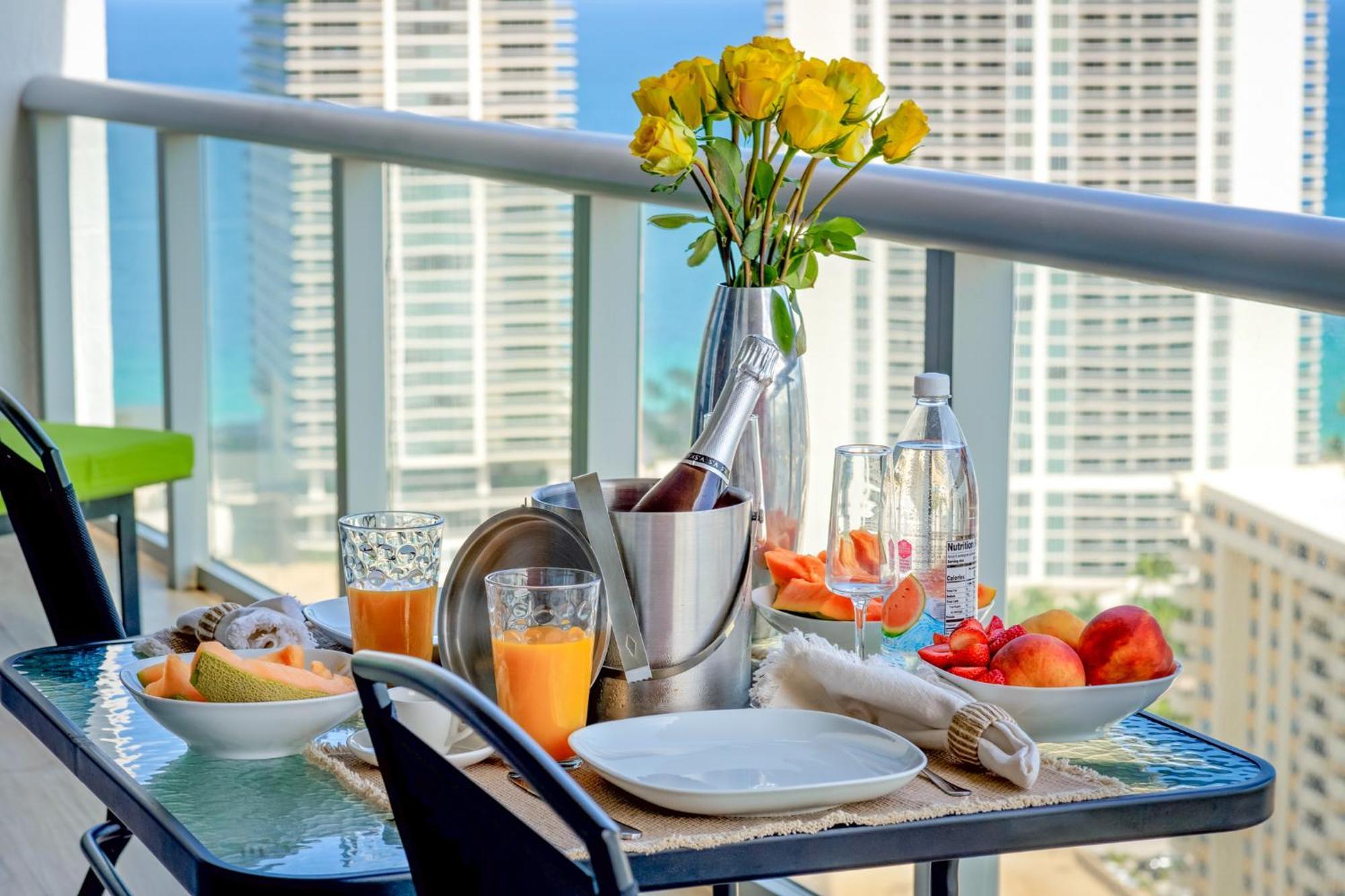 Ocean Views - Pool & Gym - Pet Friendly - Close To Beach Hallandale Beach Exteriér fotografie