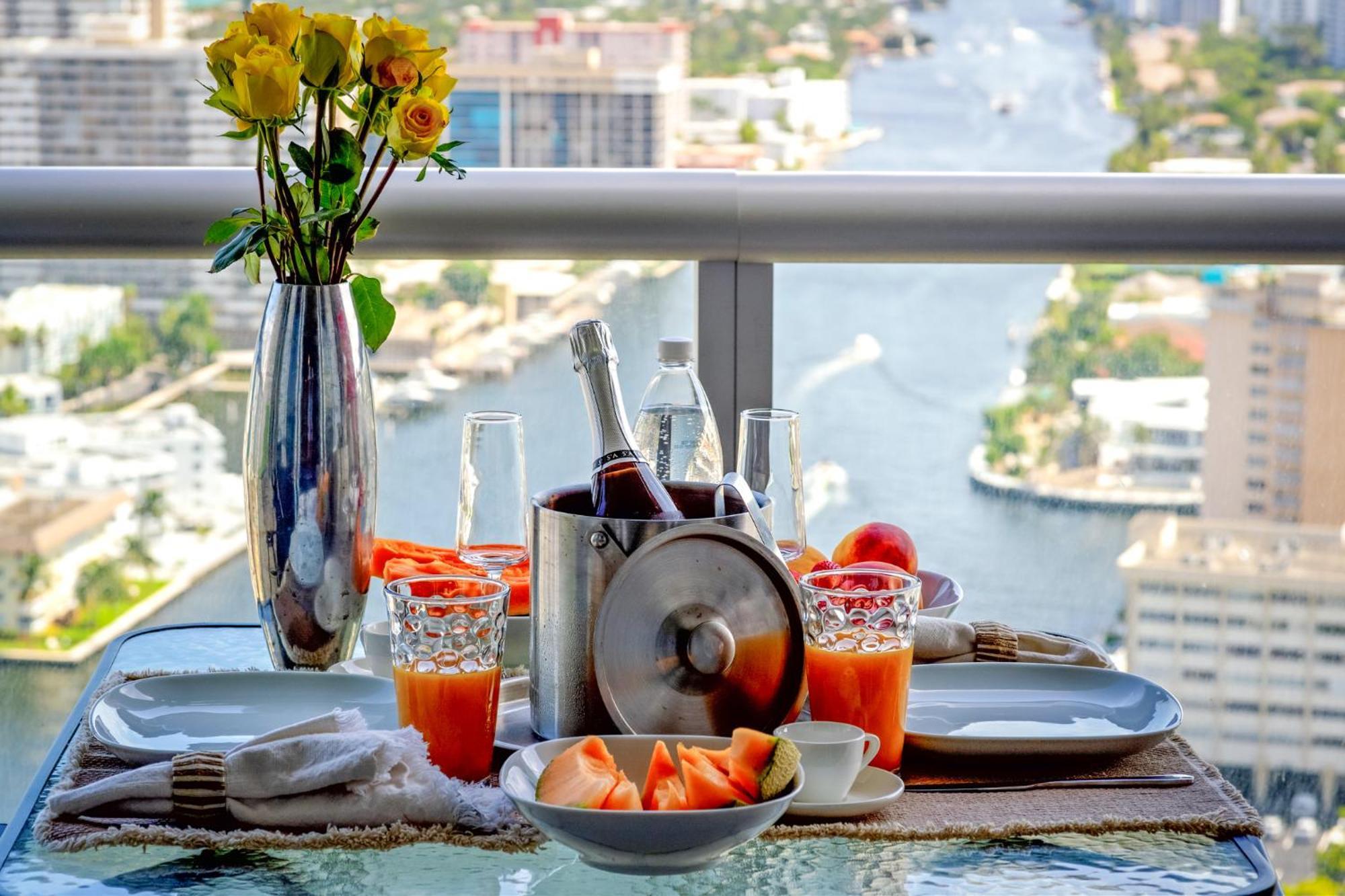 Ocean Views - Pool & Gym - Pet Friendly - Close To Beach Hallandale Beach Exteriér fotografie